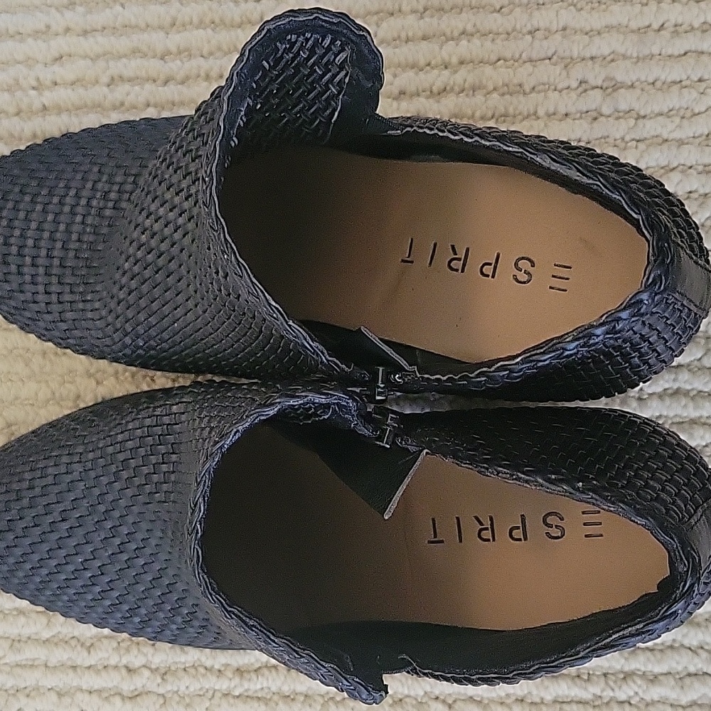 Esprit Woven Black Booties - Picture 4 of 6